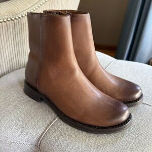 Frye Women's Veronica Inside-Zip Ankle Boots